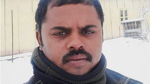 ಹವಾಲ್ದಾರ್ ಪಳನಿ ಕುಟುಂಬಕ್ಕೆ ಪರಿಹಾರ, ಒಬ್ಬರಿಗೆ ಸರ್ಕಾರಿ ಉದ್ಯೋಗ 
