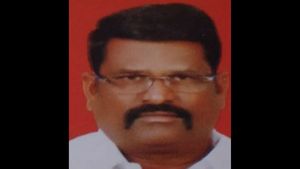  ಯಾದಗಿರಿ; ಜಿಲ್ಲಾಧಿಕಾರಿ ಕಚೇರಿ ಮುಂದೆಯೇ ಜಿ.ಪಂ ಸದಸ್ಯನ ಮೇಲೆ ಮಾರಣಾಂತಿಕ ಹಲ್ಲೆ