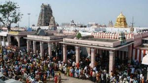 ದೇವಸ್ಥಾನ, ಚರ್ಚ್, ಮಸೀದಿಗಳಲ್ಲಿ ಬಳಸುವ ಸ್ಯಾನಿಟೈಸರ್ ಎಂಥದ್ದು? 