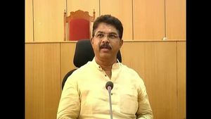  ನಮ್ಮ ಹೈಕಮಾಂಡ್ ಸ್ಟ್ರಾಂಗ್, ಎಲ್ಲಾ ಅವರಿಗೇ ಗೊತ್ತಿದೆ ಎಂದ ಸಚಿವ ಅಶೋಕ್