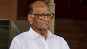 ಪವಾರ್ ಮಹಾರಾಷ್ಟ್ರದ ಕೊರೊನಾ ವೈರಸ್; ಬಿಜೆಪಿ ನಾಯಕ 