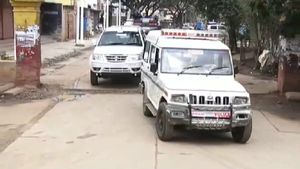 ಸಂಡೇ ಲಾಕ್ ಡೌನ್: ದಾವಣಗೆರೆ, ಚಿಕ್ಕಮಗಳೂರಿನಲ್ಲಿ ಉತ್ತಮ ಪ್ರತಿಕ್ರಿಯೆ