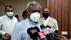 ರೈತರ ಸಾಲ ಮರುಪಾವತಿ ಅವಧಿ ವಿಸ್ತರಣೆ 2 ದಿನಗಳಲ್ಲಿ ತೀರ್ಮಾನ ಪ್ರಕಟ: ಸಚಿವ ಎಸ್ಟಿಎಸ್