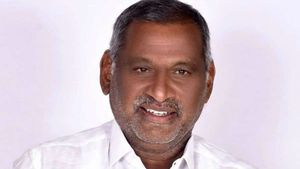ಕೊರೊನಾ ನಮ್ಮ ಕೈ ಮೀರುತ್ತಿದೆ, ನಿಗ್ರಹ ಕಷ್ಟ: ಸಚಿವ ಮಾಧುಸ್ವಾಮಿ 