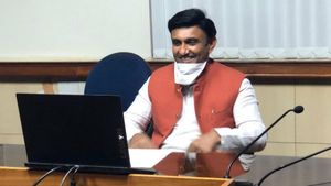 ಗದಗಿನ ಕೋವಿಡ್ ಪ್ರಯೋಗಾಲಯಕ್ಕೆ ಚಾಲನೆ ನೀಡಿದ ಸುಧಾಕರ್