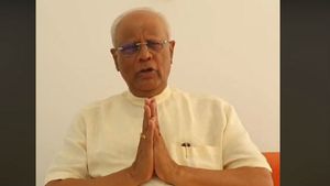 ದಾವಣಗೆರೆ: ಶಾಸಕರ ಮನೆ ಮೇಲಿನ ದಾಳಿಗೆ ಸಂಸದ ಸಿದ್ದೇಶ್ವರ್ ಖಂಡನೆ