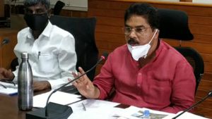 ಸಿಎಂ ಆರೋಗ್ಯವಾಗಿ, ಲವಲವಿಕೆಯಿಂದ ಇದ್ದಾರೆ: ಸಚಿವ ಆರ್.ಅಶೋಕ್
