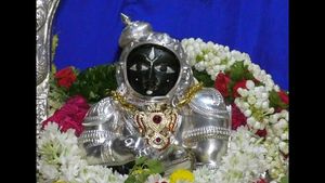 ಚನ್ನಪಟ್ಟಣದ ಅಂಬೆಗಾಲು ಕೃಷ್ಣನ ದರ್ಶನಕ್ಕೆ ಅಡ್ಡಿಯಾದ ಕೊರೊನಾ ಮಹಾಮಾರಿ 