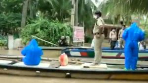 ವಿಡಿಯೋ: ಕೊರೊನಾವೈರಸ್ ಸೋಂಕಿತನನ್ನು ಕರೆದೊಯ್ಯಲು ಬೋಟ್! 