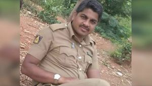 ವಿವಾಹ ವಾರ್ಷಿಕೋತ್ಸವ ದಿನದಂದೇ ಪೊಲೀಸ್ ಪೇದೆ ಸಾವು