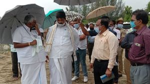  ಹಾಸನದಲ್ಲಿ ನಿರಂತರ ಮಳೆಯಿಂದ ಭಾರೀ ಹಾನಿ; ಶೀಘ್ರ ವರದಿಗೆ ಸೂಚನೆ