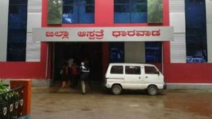  ಧಾರವಾಡ ಜಿಲ್ಲಾಸ್ಪತ್ರೆಯಲ್ಲಿ ಕೋವಿಡ್ ವಾರ್ಡ್ ಸ್ಥಾಪನೆಗೆ 32.30 ಲಕ್ಷ ರೂ ದೇಣಿಗೆ