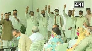 ರಾಜಸ್ಥಾನದಲ್ಲಿ ಮತ್ತೆ 'ಕೈ' ಜೋಡಿಸಿದ ಗೆಹ್ಲೋಟ್ ಮತ್ತು ಪೈಲಟ್! 