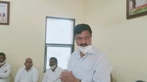 ಗಣೇಶೋತ್ಸವ ಬಳಿಕ ರಾಯಣ್ಣ ಪುತ್ಥಳಿ ವಿವಾದ ಇತ್ಯರ್ಥ; ಸಚಿವ ‌ಜಾರಕಿಹೊಳಿ ಭರವಸೆ