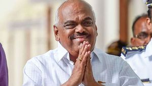 ನೀವು ಸರ್ಕಾರ ನಡೆಸುತ್ತಿದ್ದೀರಿ, ಬೀದಿ ಜಗಳ ಅಲ್ಲ; ರಮೇಶ್ ಕುಮಾರ್