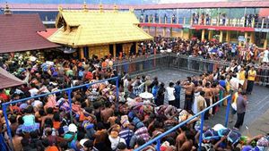 ವಿಶೇಷ ಪೂಜೆಗಾಗಿ ಬಾಗಿಲು ತೆರೆದ ಶಬರಿಮಲೆ; ಭಕ್ತರಿಗೆ ಪ್ರವೇಶವಿಲ್ಲ 