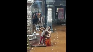  ಉಡುಪಿಯಲ್ಲಿ ಮಳೆ: ದುರ್ಗಾಪರಮೇಶ್ವರಿ ದೇವಸ್ಥಾನಕ್ಕೆ ನುಗ್ಗಿದ ಕುಬ್ಜಾ ನದಿ ನೀರು