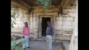 ಪಾಳುಬಿದ್ದ ಪರವಾಶು ದೇಗುಲದ ಅಭಿವೃದ್ಧಿ ಕಾರ್ಯ ಯಾವಾಗ?