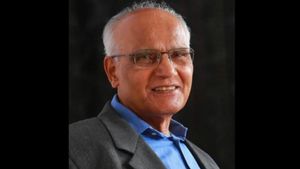 ಎಸ್.ಎಲ್ ಭೈರಪ್ಪರಿಗೆ ಒಲಿದು ಬಂದ ಡಾ.ಕೋಟ ಶಿವರಾಮ ಕಾರಂತ ಹುಟ್ಟೂರ ಪ್ರಶಸ್ತಿ