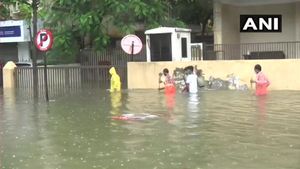 ಮುಂಬೈನಲ್ಲಿ 26 ವರ್ಷಗಳ ದಾಖಲೆ ಮುರಿದ ಮಳೆ 