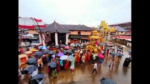 ಧೋ...ಎನ್ನುವ ಮಳೆಯಲ್ಲೇ ವಿಟ್ಲಪಿಂಡಿ ಉತ್ಸವ ಸಂಪನ್ನ: ಮಠದ ಸಿಬ್ಬಂದಿಗೆ ಮಾತ್ರ ಅವಕಾಶ