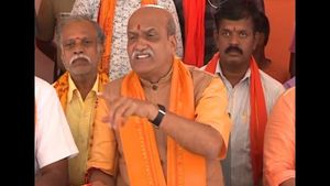 ಮಂಡ್ಯ ತ್ರಿವಳಿ ಕೊಲೆ; ಅನುಮಾನ ವ್ಯಕ್ತಪಡಿಸಿದ ಪ್ರಮೋದ್ ಮುತಾಲಿಕ್ 