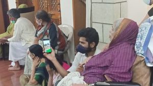 ಪಂಚಭೂತಗಳಲ್ಲಿ ಸುರೇಶ ಅಂಗಡಿ ಲೀನ; ಮುಗಿಲು ಮುಟ್ಟಿದ ಹೆತ್ತ ತಾಯಿಯ ಆಕ್ರಂದನ