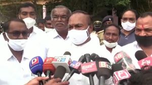 ಕುರುಬ ಸಮಾವೇಶ: ಸಿದ್ದರಾಮಯ್ಯ ಮೇಲೆ ಸಚಿವ ಈಶ್ವರಪ್ಪ ಗರಂ!