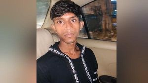 ಮೊಬೈಲ್ ಆರ್ಡರ್ ರದ್ದಾಗಿದೆ ಎಂದು ವಂಚಿಸಿದ ಅಮೇಜಾನ್ ಡೆಲಿವರಿ ಬಾಯ್ 