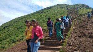 ಚಿಕ್ಕಮಗಳೂರು: ಕಾಫಿನಾಡಿನ ಸೌಂದರ್ಯವೇ ಜಿಲ್ಲೆಯ ಜನರಿಗೆ ಮುಳ್ಳಾಗುತ್ತಿದೆಯಾ?