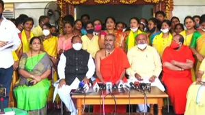  ಎಸ್ಟಿಗೆ ಕುರುಬ ಸಮಾಜ ಸೇರ್ಪಡೆಗೆ ಆಗ್ರಹಿಸಿ ಕಾಗಿನೆಲೆ ಶ್ರೀಗಳ ಪಾದಯಾತ್ರೆ