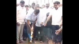  ಶಿವಾಜಿ ಪುತ್ಥಳಿ ಸ್ಥಾಪನೆಗೆ ಶಾಸಕ ಸತೀಶ್​ ಜಾರಕಿಹೊಳಿ ಭೂಮಿ ಪೂಜೆ