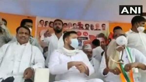  ಬಿಹಾರ: ವಿಪಕ್ಷ ನಾಯಕ ತೇಜಸ್ವಿ ಯಾದವ್ ಮೇಲೆ ಚಪ್ಪಲಿ ಎಸೆತ