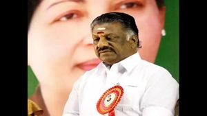 ಅಸೆಂಬ್ಲಿ ಚುನಾವಣೆಗೂ ಮುನ್ನ, ಎಐಎಡಿಎಂಕೆಯಲ್ಲಿ ಬಿರುಗಾಳಿ: ಓ ಪನ್ನೀರ್ ಸೆಲ್ವಂ ರಾಜೀನಾಮೆ? 