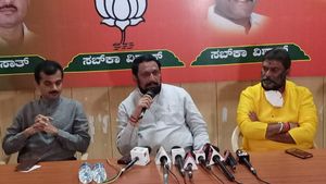 ರಾಜಕೀಯ ಉದ್ದೇಶದಿಂದ ಬಳ್ಳಾರಿ ಜಿಲ್ಲೆ ವಿಭಜನೆಯಾಗಿಲ್ಲ: ಆಕ್ಷೇಪಣೆ ಸಲ್ಲಿಸಲು ಮುಕ್ತ ಅವಕಾಶ