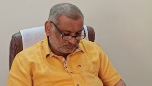 ಶಿರಾ ಚುನಾವಣೆ; ಪ್ರಚಾರದಿಂದ ಸಚಿವ ಮಾಧುಸ್ವಾಮಿ ದೂರ! 