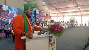 ಬಲವಂತದ 'ಬಳ್ಳಾರಿ ಬಂದ್' ಮಾಡಿದರೆ ಕ್ರಮ: ಸಚಿವ ಆನಂದ ಸಿಂಗ್