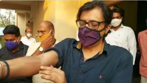 ಮಹಿಳಾ ಪೊಲೀಸ್ ಅಧಿಕಾರಿ ಮೇಲೆ ಹಲ್ಲೆ ಆರೋಪ: ಅರ್ನಬ್ ವಿರುದ್ಧ ಹೊಸ ಎಫ್‌ಐಆರ್ 