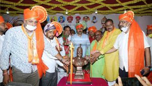 ಉಪಚುನಾವಣೆಗೆ ಮುನ್ನ, ಮರಾಠಾ ಅಭಿವೃದ್ದಿ ಪ್ರಾಧಿಕಾರ: ರಾಜ್ಯ ಸರಕಾರ ಸ್ಪಷ್ಟನೆ ನೀಡಲಿ 