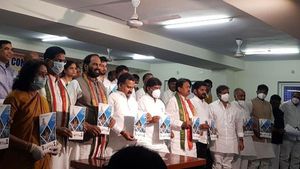 2022ರೊಳಗೆ ಕಸ ಮುಕ್ತ ಹೈದರಾಬಾದ್, ಕಾಂಗ್ರೆಸ್ ಭರವಸೆ 