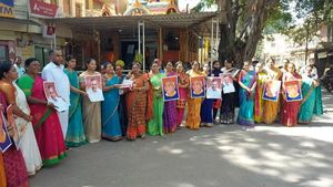 ವೀರಶೈವ-ಲಿಂಗಾಯತ ಅಭಿವೃದ್ಧಿ ನಿಗಮ ಸ್ಥಾಪನೆ ಸ್ವಾಗತಿಸಿ ಸಂಭ್ರಮಾಚರಣೆ