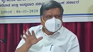 ಸಿದ್ದು-ಡಿಕೆಶಿ ಒಳಗಿಂದೊಳಗೆ ಕತ್ತಿ ಮಸೆಯುತ್ತಿದ್ದಾರೆ: ಜಗದೀಶ್ ಶೆಟ್ಟರ್