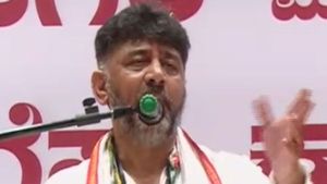 ನಾವು ಒಟ್ಟಾಗಿ ಕೆಲಸ ಮಾಡಿ ಪಕ್ಷವನ್ನು ಅಧಿಕಾರಕ್ಕೆ ತರೋಣ: ಡಿಕೆಶಿ ಕರೆ