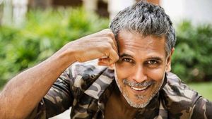 ಹುಟ್ಟುಹಬ್ಬದ ದಿನ ನಗ್ನವಾಗಿ ಓಡಿದ್ದ ನಟ ಮಿಲಿಂದ್ ಸೋಮನ್ ವಿರುದ್ಧ FIR 