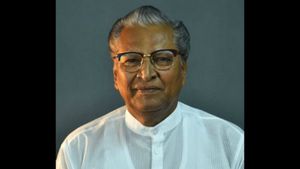  ಕರ್ನಾಟಕ ಬಯಲಾಟ ಅಕಾಡೆಮಿ ಅಧ್ಯಕ್ಷ, ಕಲಾವಿದ ಡಾ.ಟಿ.ಬಿ.‌ಸೊಲಬಕ್ಕನವರ ನಿಧನ