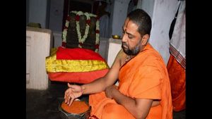  ಮಂತ್ರಾಲಯದ ಸುಬುಧೇಂದ್ರ ತೀರ್ಥರಿಗೆ ಗೌರವ ಡಾಕ್ಟರೇಟ್