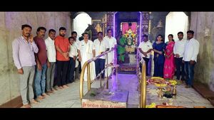 ಹೆಚ್‌ಡಿಕೆ ಹುಟ್ಟುಹಬ್ಬ; ಚರ್ಚ್, ದೇವಾಲಯದಲ್ಲಿ ವಿಶೇಷ ಪೂಜೆ 