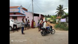 ರಸ್ತೆ ಇಲ್ಲ, ಚರಂಡಿ ಇಲ್ಲ; ಗ್ರಾ.ಪಂ ಚುನಾವಣಾ ಮತದಾನ ಬಹಿಷ್ಕಾರಕ್ಕೆ ಗ್ರಾಮಸ್ಥರ ನಿರ್ಧಾರ