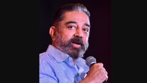 ಎಐಎಡಿಎಂಕೆ, ಡಿಎಂಕೆ ಜತೆ ಬಿಲ್‌ಕುಲ್ ಮೈತ್ರಿ ಇಲ್ಲ ಎಂದು ಸ್ಪಷ್ಟಪಡಿಸಿದ ಕಮಲ್ ಹಾಸನ್ 