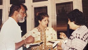 ಬಾಷಾ ರಜನಿಕಾಂತ್ ಜೊತೆಗಿನ ಚಿತ್ರ ಹಂಚಿಕೊಂಡ ನಟಿ ನಗ್ಮಾ
